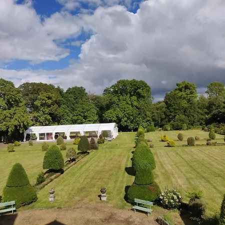 Château De La Garlais Et Son - 29 Couchages Dans Un Lieu Insolite *